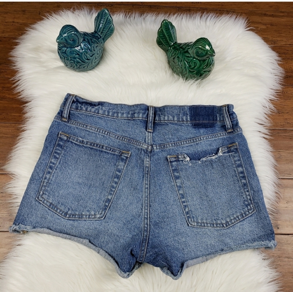 Gap cheeky short size 12